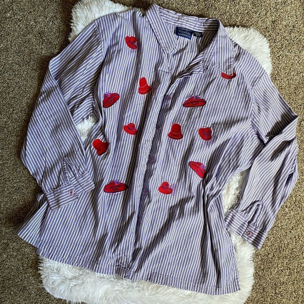 Willow Ridge Red Hat Embroidered Button Down Top 3X‎